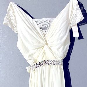 WEDDING / RECEPTION OFF WHITE DRESS